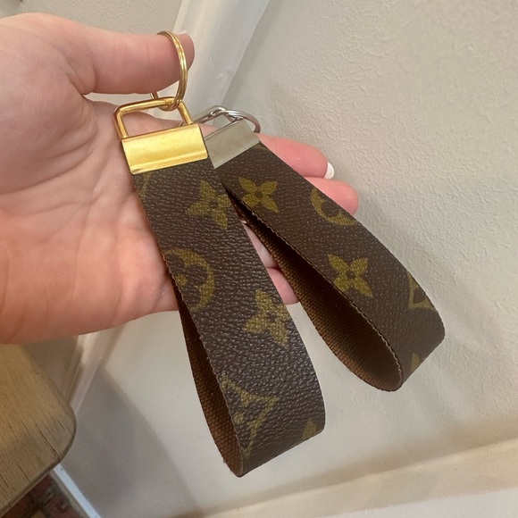 Bestie matching luxury keyfob keychains - Picture 1 of 6